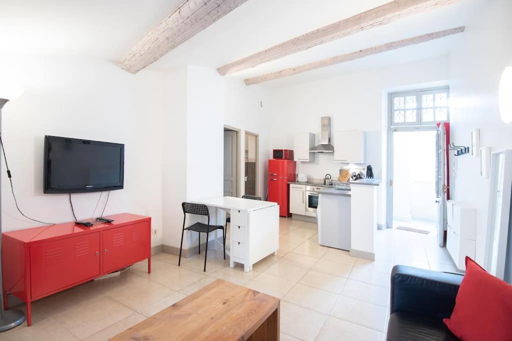 Ferienwohnung Domus Arena, Parking, Wifi, Arenes Nîmes Exterior foto